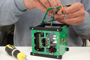 Лаборатория ИнтроСат. Базовый курс ("Спутникостроение") на класс